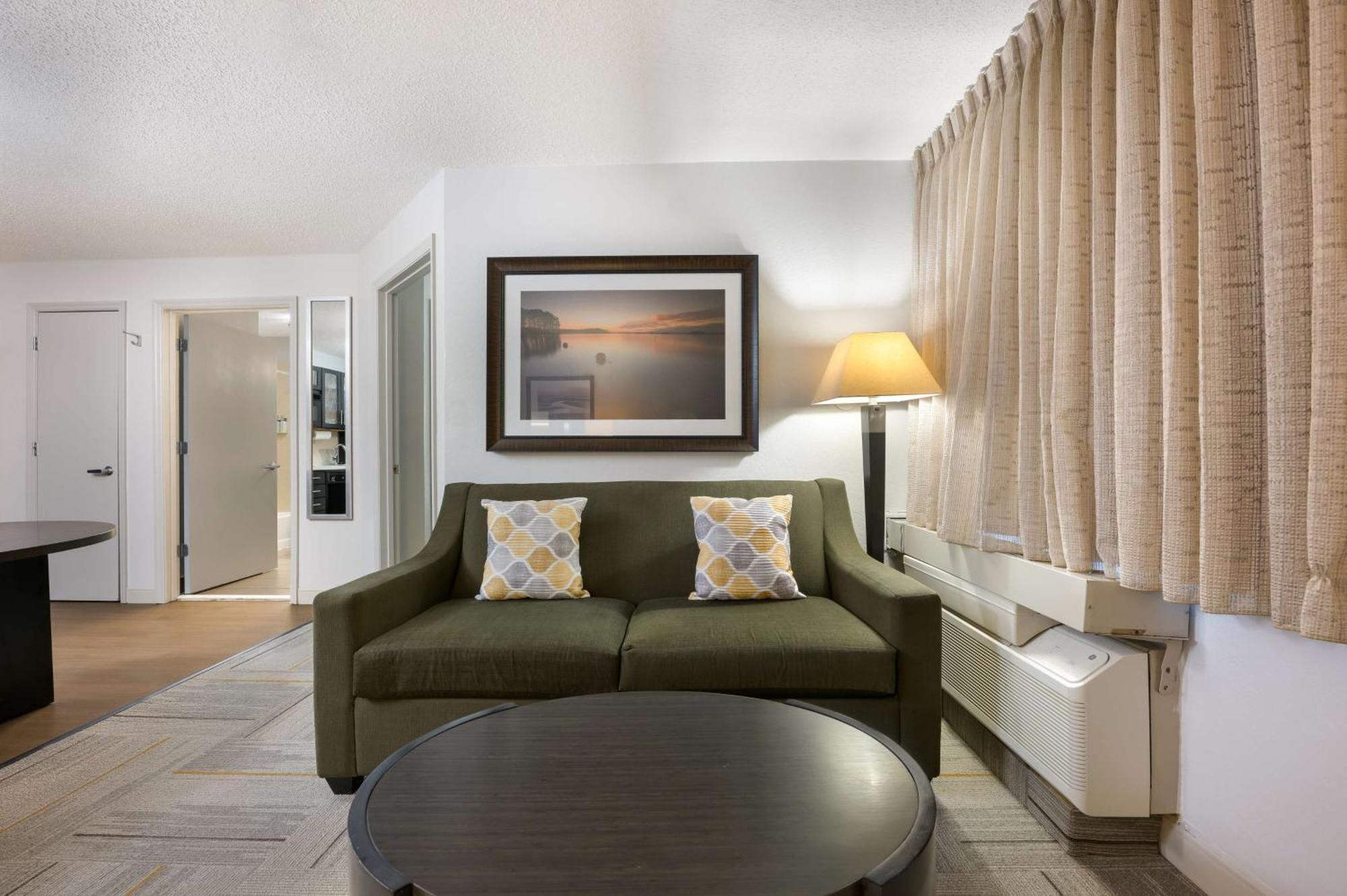 Sonesta Simply Suites Huntsville Extérieur photo