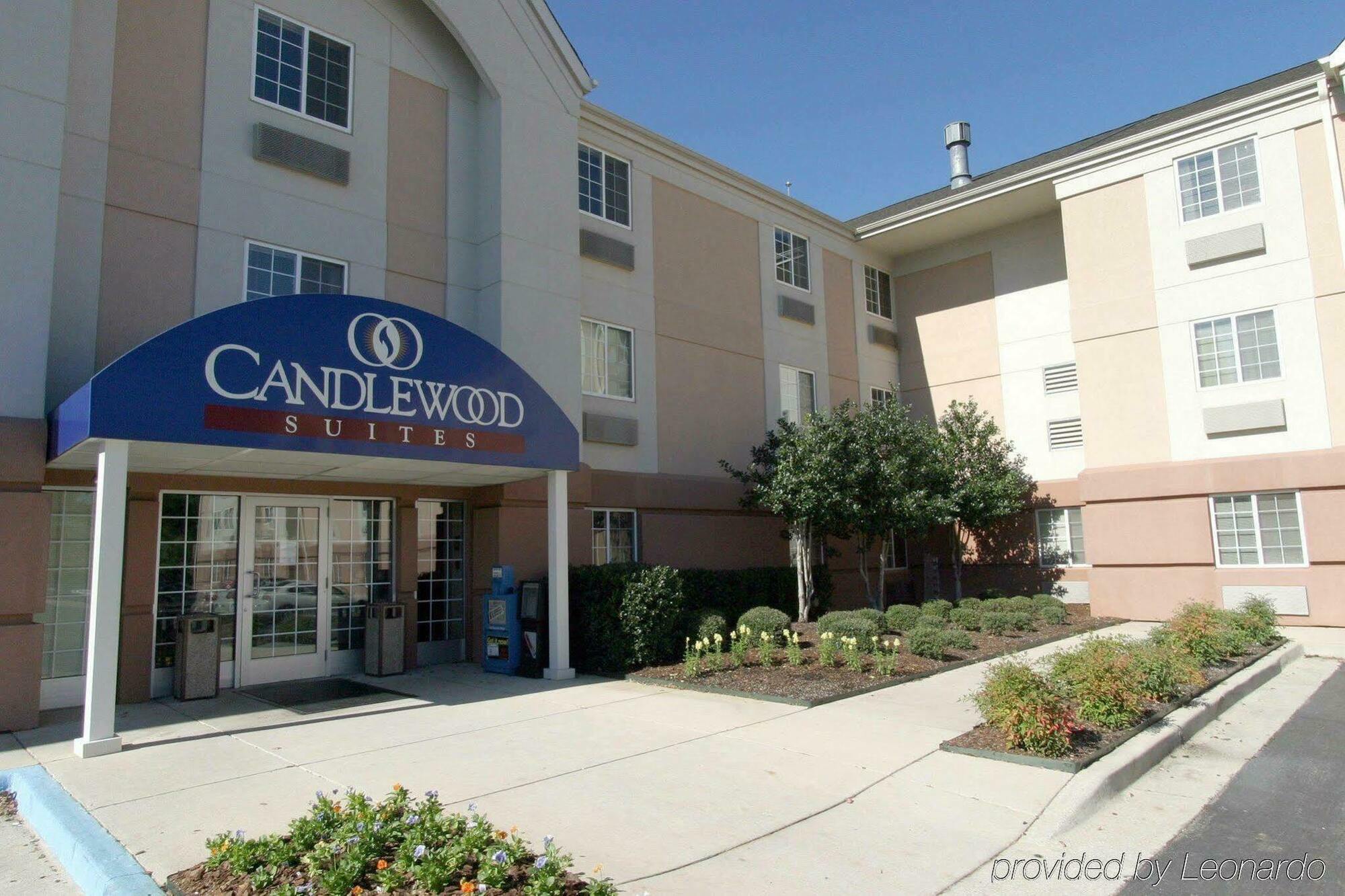 Sonesta Simply Suites Huntsville Extérieur photo